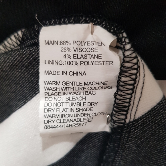 BASQUE Black and white stripe, fit and flare sleeveless dress with belt, size 12 - Picture 10 of 10